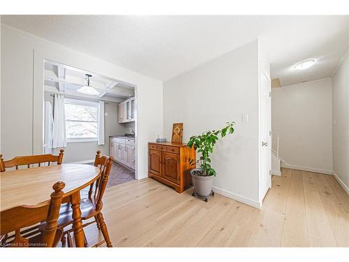 53 Albright Road, Hamilton, ON - Indoor Photo Showing Dining Room