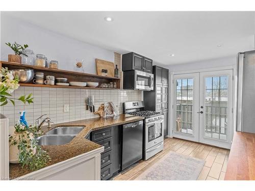 29 Weir Street S, Hamilton, ON - Indoor Photo Showing Kitchen With Double Sink