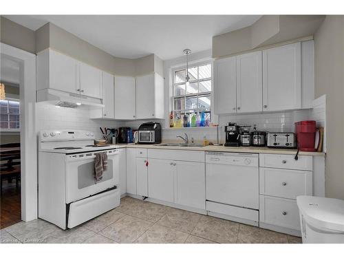 223 Epworth Avenue, London, ON - Indoor Photo Showing Kitchen With Double Sink