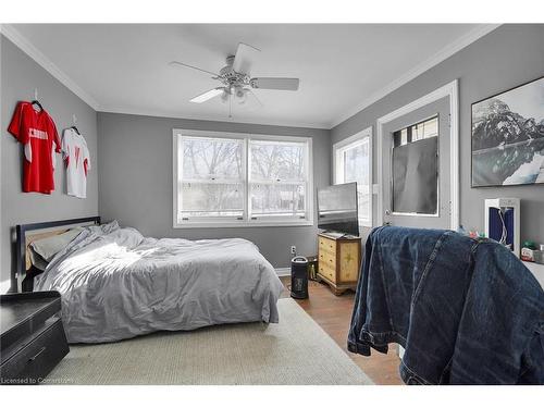 223 Epworth Avenue, London, ON - Indoor Photo Showing Bedroom