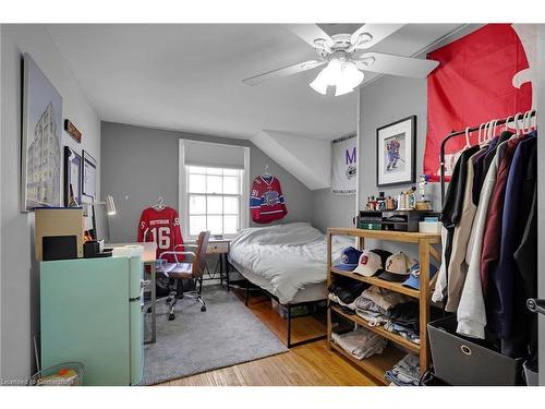 223 Epworth Avenue, London, ON - Indoor Photo Showing Bedroom