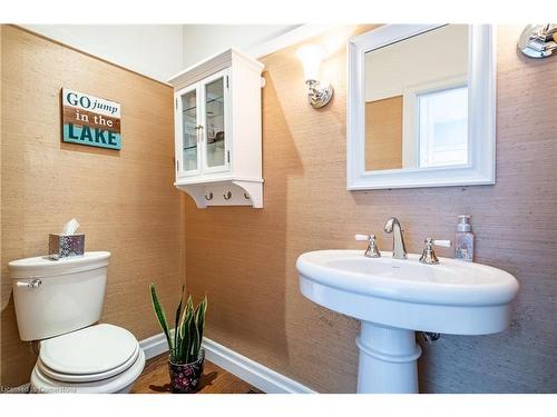 122 Mountain Brow Boulevard, Hamilton, ON - Indoor Photo Showing Bathroom