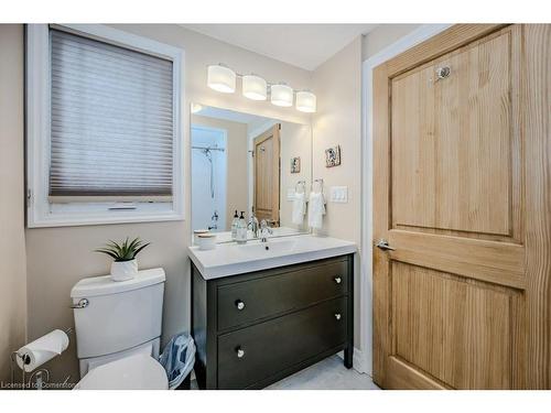 2 Chedoke Avenue, Hamilton, ON - Indoor Photo Showing Bathroom