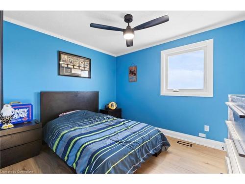 47 Haldibrook Road, Caledonia, ON - Indoor Photo Showing Bedroom