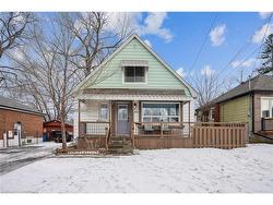 239 East 22nd Street  Hamilton, ON L8V 2V8