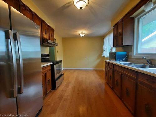 23 Alto Drive, Hamilton, ON - Indoor Photo Showing Kitchen With Double Sink