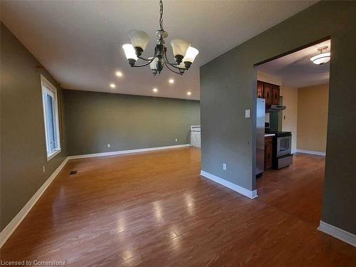 23 Alto Drive, Hamilton, ON - Indoor Photo Showing Other Room