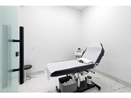 1-7097 Yonge Street, Markham, ON 