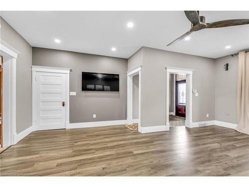 176 Belmont Avenue, Hamilton, ON - Indoor