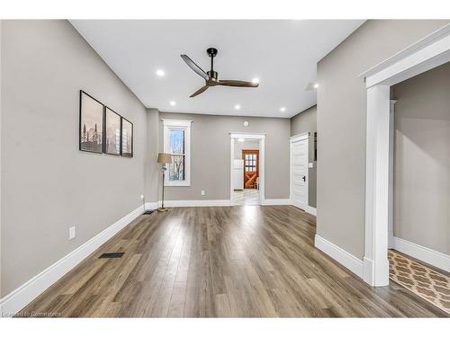 176 Belmont Avenue, Hamilton, ON - Indoor Photo Showing Other Room