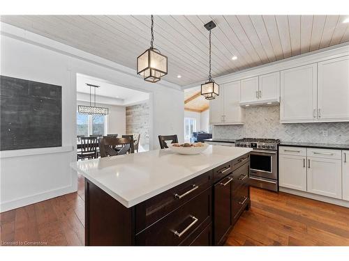 2210 Highway 54, Caledonia, ON - Indoor Photo Showing Kitchen With Upgraded Kitchen