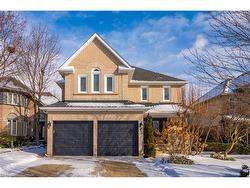 45 Strathroy Crescent  Hamilton, ON L8B 0K9