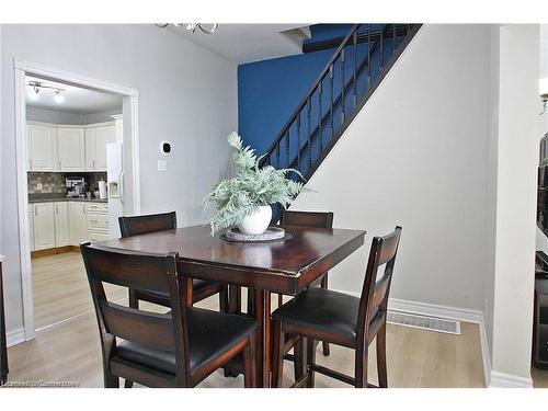 129 Birge Street, Hamilton, ON - Indoor Photo Showing Dining Room