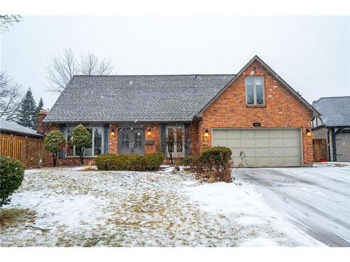 422 Mackay Court, Burlington, ON - Outdoor