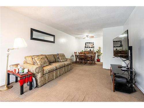 97 Guildwood Drive, Hamilton, ON - Indoor Photo Showing Living Room