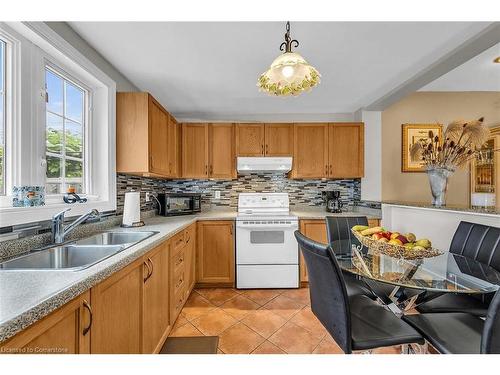 161 Oak Avenue, Hamilton, ON - Indoor Photo Showing Kitchen With Double Sink