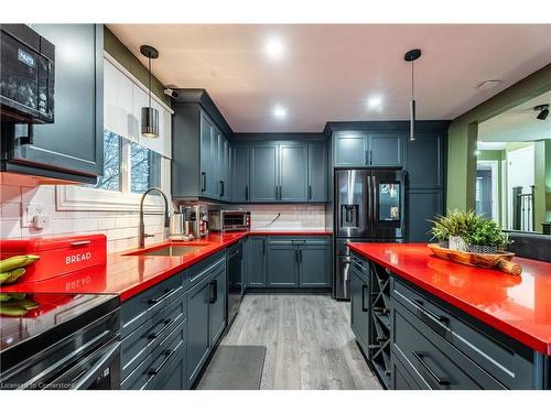 56 Kimberly Drive, Hamilton, ON - Indoor Photo Showing Kitchen