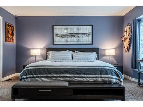 56 Kimberly Drive, Hamilton, ON - Indoor Photo Showing Bedroom