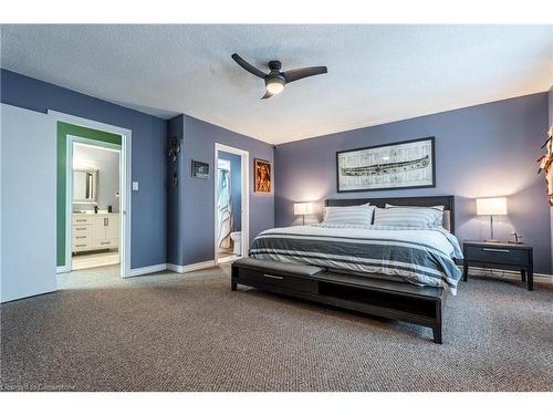 56 Kimberly Drive, Hamilton, ON - Indoor Photo Showing Bedroom