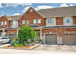 5232 Stonehaven Drive  Burlington, ON L7L 7J4