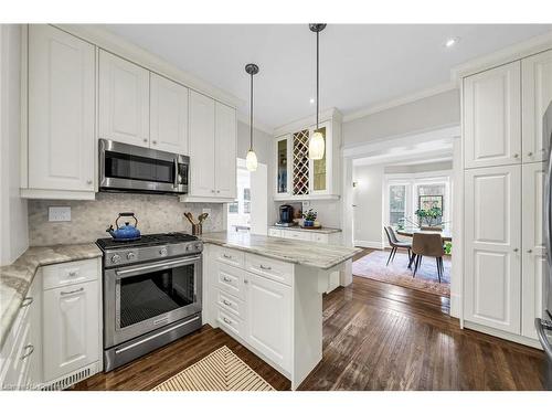 61 Fairleigh Crescent, Hamilton, ON - Indoor Photo Showing Kitchen