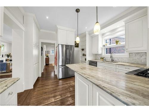 61 Fairleigh Crescent, Hamilton, ON - Indoor Photo Showing Kitchen With Stainless Steel Kitchen With Upgraded Kitchen