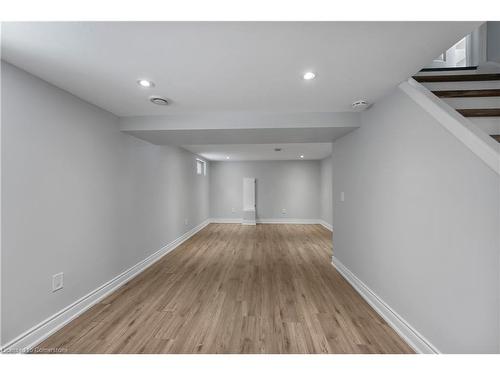 27 Glengrove Avenue, Hamilton, ON - Indoor Photo Showing Other Room