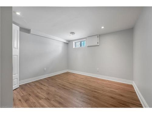 27 Glengrove Avenue, Hamilton, ON - Indoor Photo Showing Other Room