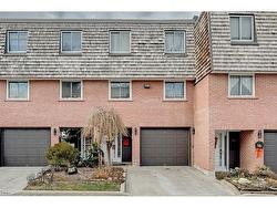 20-2145 Sherobee Road  Mississauga, ON L5A 3G8