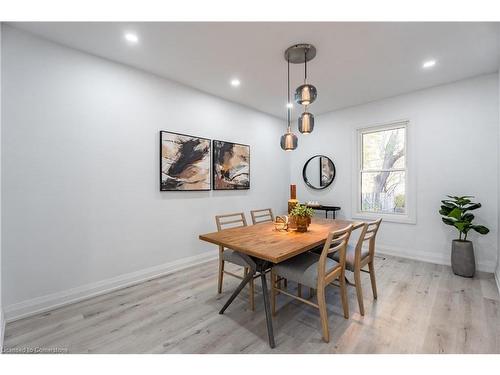 27 Harvey Street, Hamilton, ON - Indoor Photo Showing Dining Room