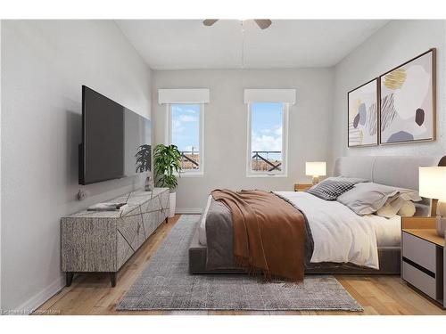 197 King Street, Hamilton, ON - Indoor Photo Showing Bedroom