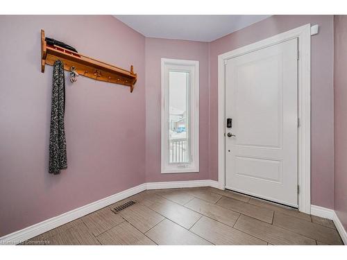 5137 Porter Street, Burlington, ON - Indoor Photo Showing Living Room