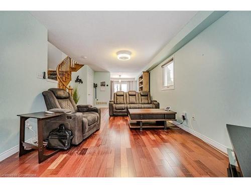 5137 Porter Street, Burlington, ON - Indoor Photo Showing Living Room