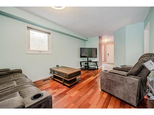 5137 Porter Street, Burlington, ON - Indoor Photo Showing Bathroom