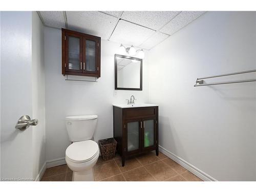 8 Gafney Court, Hamilton, ON - Indoor Photo Showing Bathroom