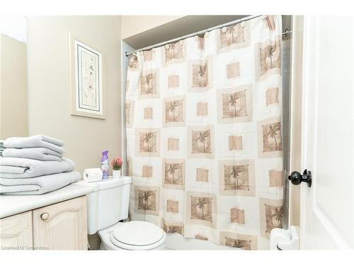 4982 Maxine Place, Mississauga, ON - Indoor Photo Showing Bathroom