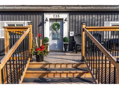 735 Beach Boulevard, Hamilton, ON - Outdoor