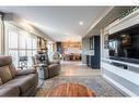 735 Beach Boulevard, Hamilton, ON  - Indoor Photo Showing Living Room 