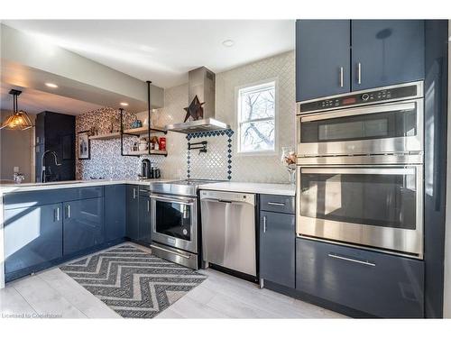 735 Beach Boulevard, Hamilton, ON - Indoor Photo Showing Kitchen With Upgraded Kitchen