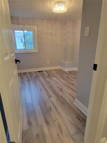 8-125 Bonaventure Drive, Hamilton, ON - Indoor Photo Showing Other Room