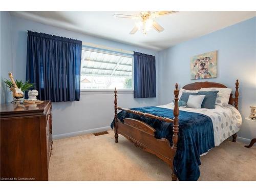 520 Bridgman Avenue, Burlington, ON - Indoor Photo Showing Bedroom