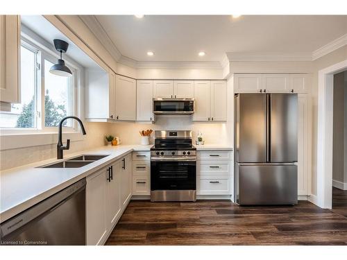 4307 Longmoor Drive, Burlington, ON - Indoor Photo Showing Kitchen With Stainless Steel Kitchen With Double Sink With Upgraded Kitchen