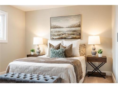 4307 Longmoor Drive, Burlington, ON - Indoor Photo Showing Bedroom