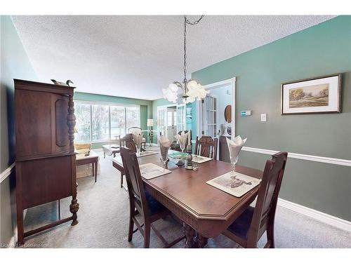 3059 Centennial Drive, Burlington, ON - Indoor Photo Showing Dining Room