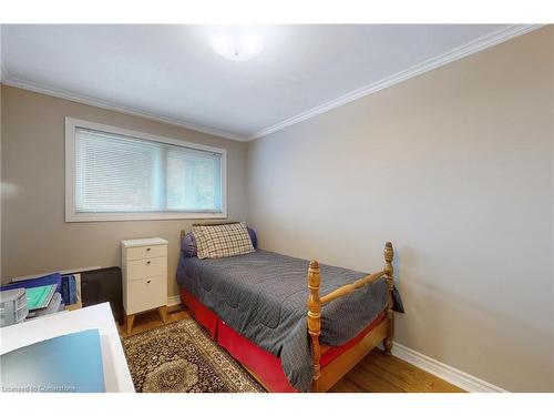 3059 Centennial Drive, Burlington, ON - Indoor Photo Showing Bedroom