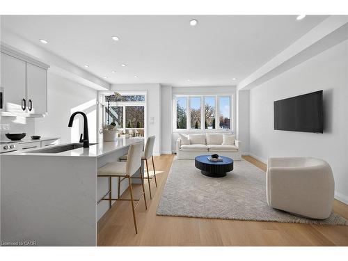 29 Kingfisher Drive, Hamilton, ON - Indoor