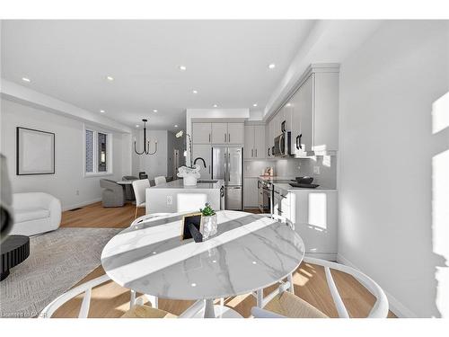 29 Kingfisher Drive, Hamilton, ON - Indoor