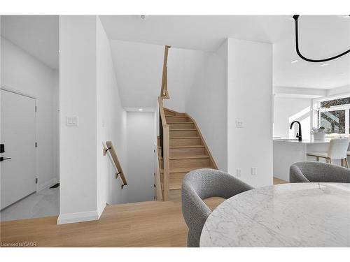 29 Kingfisher Drive, Hamilton, ON - Indoor