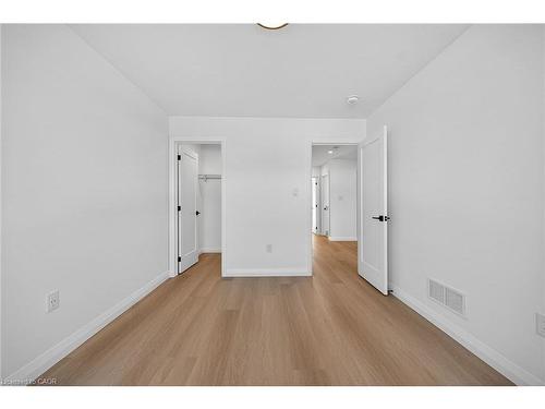 29 Kingfisher Drive, Hamilton, ON - Indoor Photo Showing Other Room