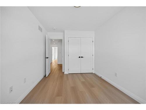 29 Kingfisher Drive, Hamilton, ON - Indoor Photo Showing Other Room